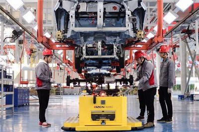 万山 发展新兴产业，以汽车配件助推绿色转型